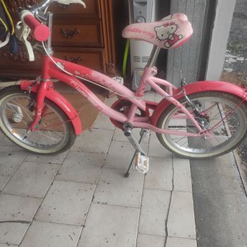 Used Hello kitty Custom Youth, White — image 2 of 4