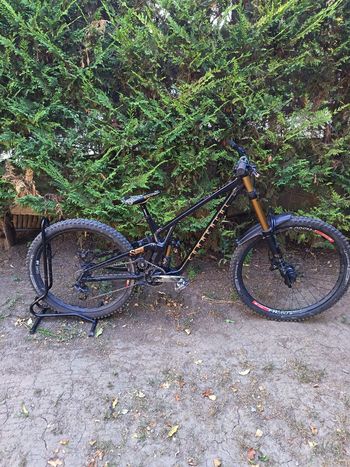 Used Commencal SUPREME DH V5 SIGNATURE LTD MOTO STYLE 2024 2024 MTB