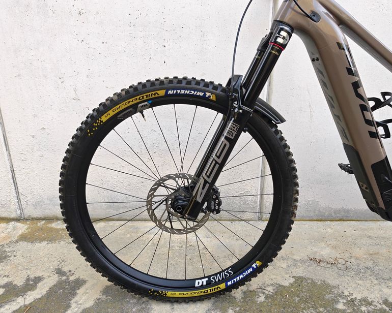 Używany Pivot Shuttle Am Pro 2025 2025 Mountainbike — zdjęcie 8 z 10
