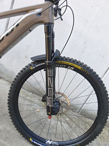 Pivot Shuttle Am Pro 2025 2025 Mountainbike d'occasion — image 27 sur 53
