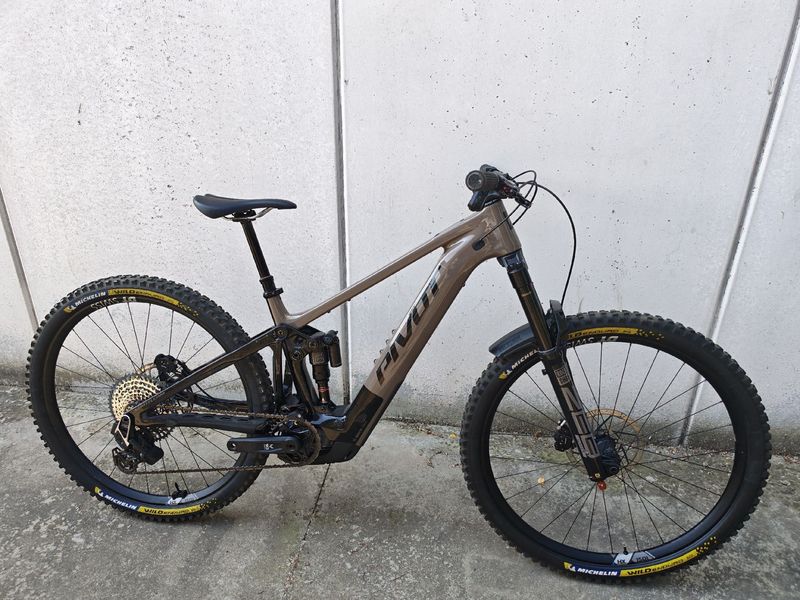Pivot Shuttle Am Pro 2025 2025 Mountainbike d'occasion — image 35 sur 53