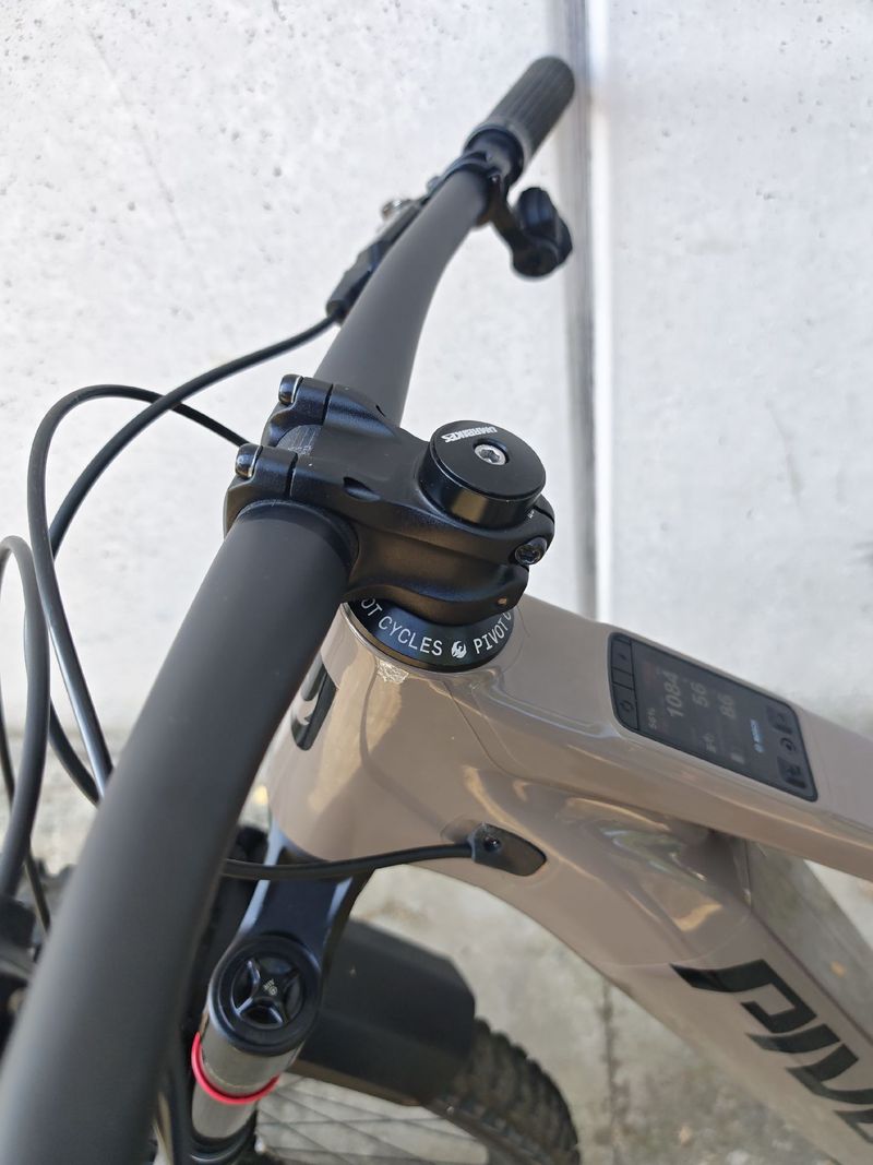 Pivot Shuttle Am Pro 2025 2025 Mountainbike d'occasion — image 52 sur 53