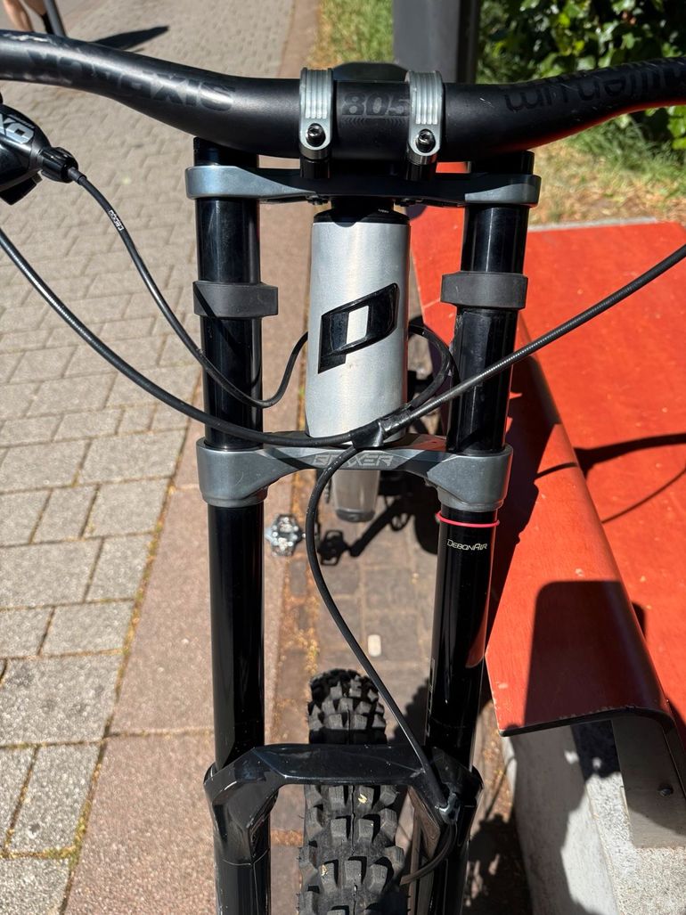 Použité Propain Spindrift SRAM GX DH 2024 Mountainbike — obrázek 4 z 20