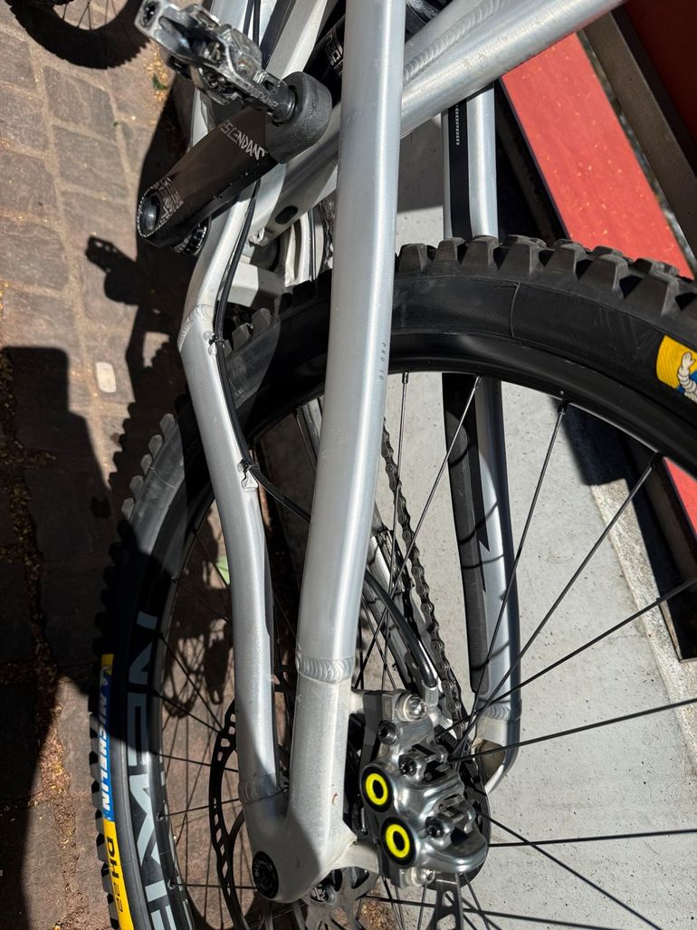 Použité Propain Spindrift SRAM GX DH 2024 Mountainbike — obrázek 11 z 20