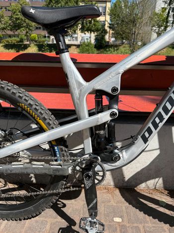 Použité Propain Spindrift SRAM GX DH 2024 Mountainbike — obrázek 2 z 20