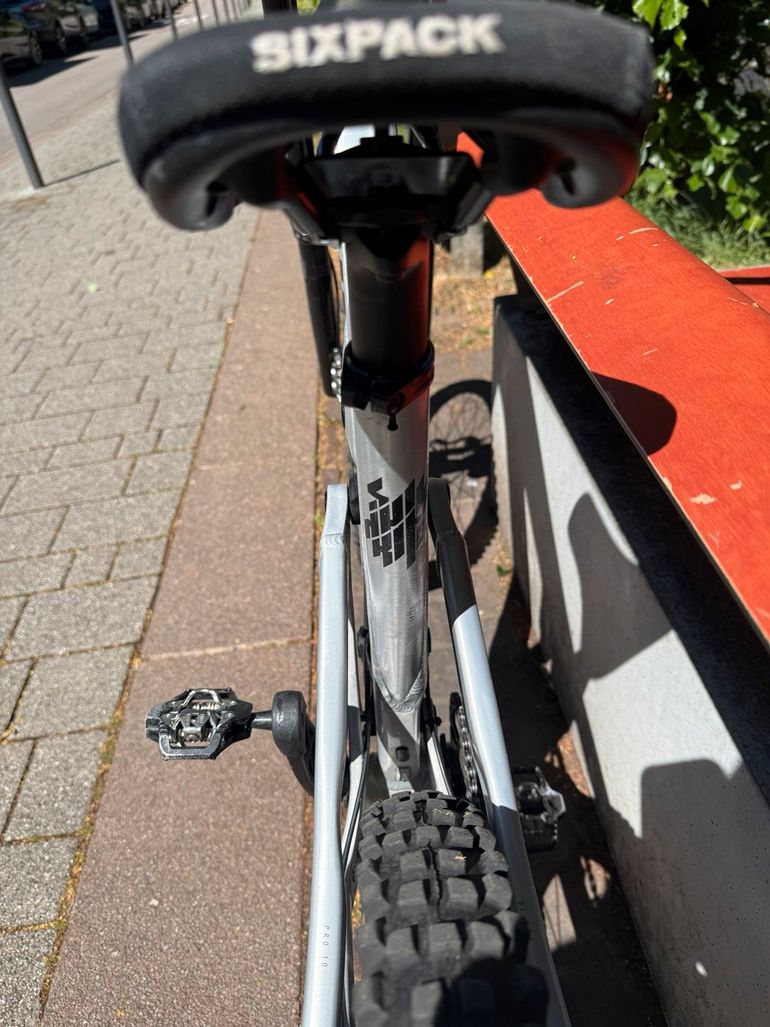 Použité Propain Spindrift SRAM GX DH 2024 Mountainbike — obrázek 12 z 20