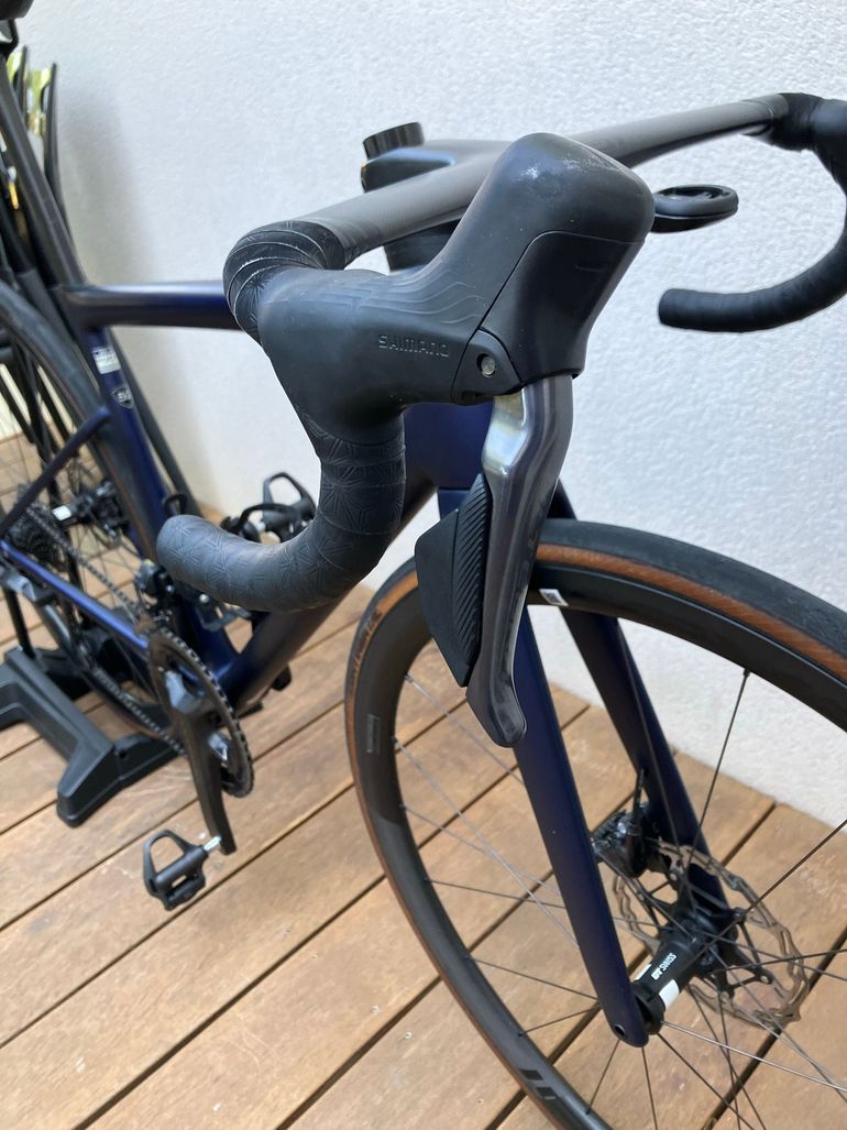 Used Specialized Tarmac Shimano Ultegra Di2 2024 Road & Gravel, Blue — image 1 of 12