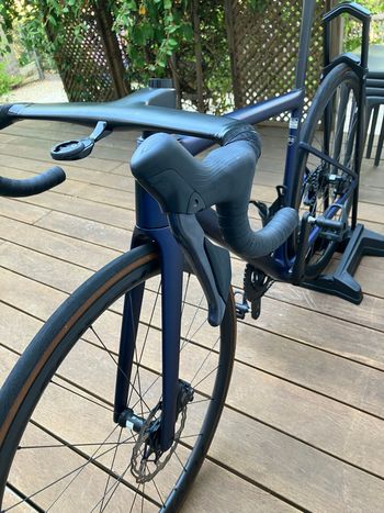 Used Specialized Tarmac Shimano Ultegra Di2 2024 Road & Gravel, Blue — image 2 of 12