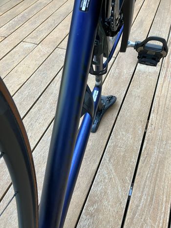Used Specialized Tarmac Shimano Ultegra Di2 2024 Road & Gravel, Blue — image 11 of 12