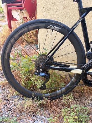 Used Canyon Ultimate CF SL 7 Di2 Aero 2024 2024 Road & Gravel, Black — image 9 of 12