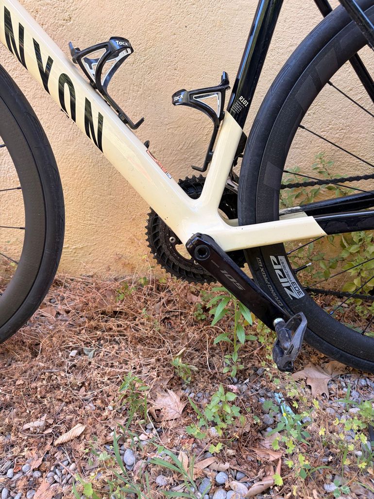 Used Canyon Ultimate CF SL 7 Di2 Aero 2024 2024 Road & Gravel, Black — image 5 of 12