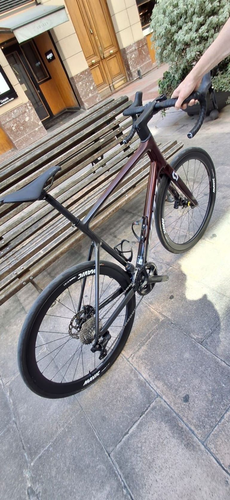 Used Scott Addict 30 2023 2023 Road & Gravel, Red — image 11 of 19