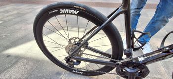 Used Scott Addict 30 2023 2023 Road & Gravel, Red — image 3 of 19