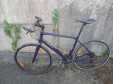 Gebrauchtes Giant FastRoad SL 2 2020 2020 Urban, Blau — Bild 1 von 5