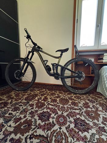 Použité Giant Reign 29 2 2021 2021 Mountainbike — obrázek 3 z 7