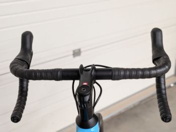 Used Trek Émonda ALR 5 2023 2023 Road & Gravel, Blue — image 8 of 10