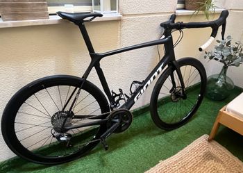 Použité Giant TCR Advanced Pro Team Disc 2021 2021 Road & Gravel — obrázek 5 z 5
