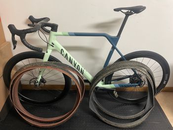Used Canyon Inflite CF SL 7 AXS 2024 2024 Road & Gravel, Blue — image 5 of 7
