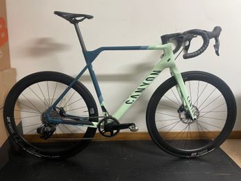 Used Canyon Inflite CF SL 7 AXS 2024 2024 Road & Gravel