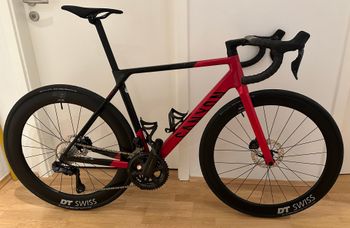 Použité Canyon Ultimate CF SL 8 Aero 2024 2024 Road & Gravel — obrázek 2 z 3