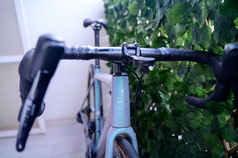 Tweedehands Specialized S-Works Aethos - SRAM Red eTap AXS 2022 Frameset 2022 Road & Gravel — afbeelding 2 van 16