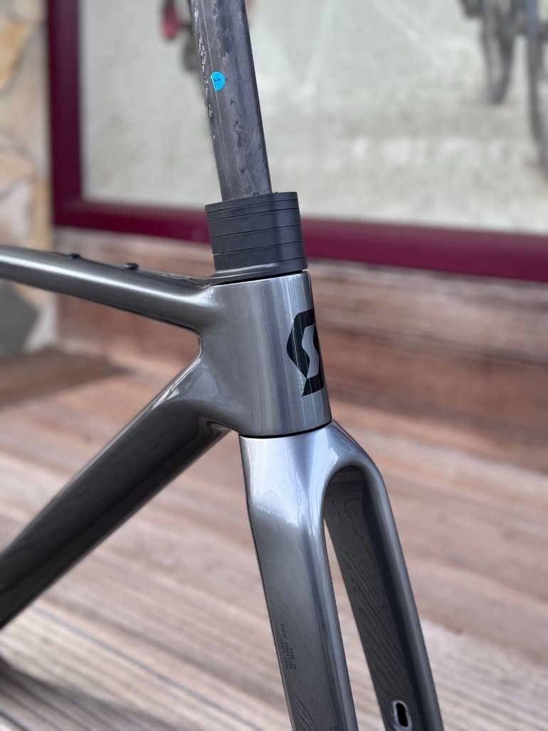 Used Scott Addict Gravel Team HMF Frame set 2026 Frameset 2026 Road & Gravel, Light Gray — image 2 of 4