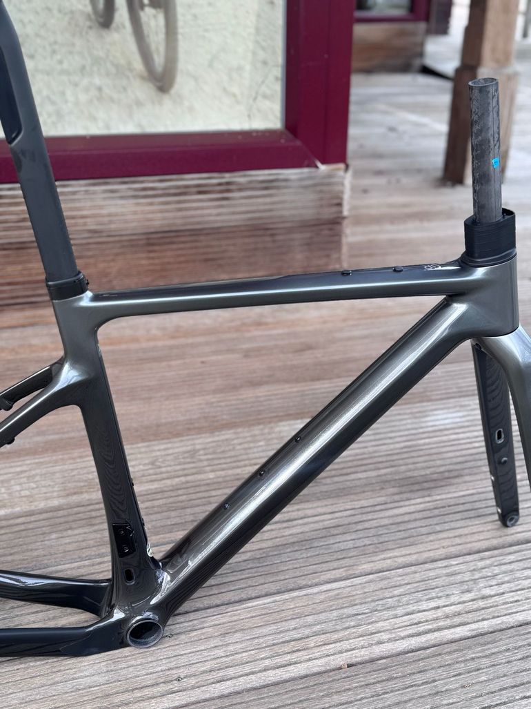 Used Scott Addict Gravel Team HMF Frame set 2026 Frameset 2026 Road & Gravel, Light Gray — image 3 of 4