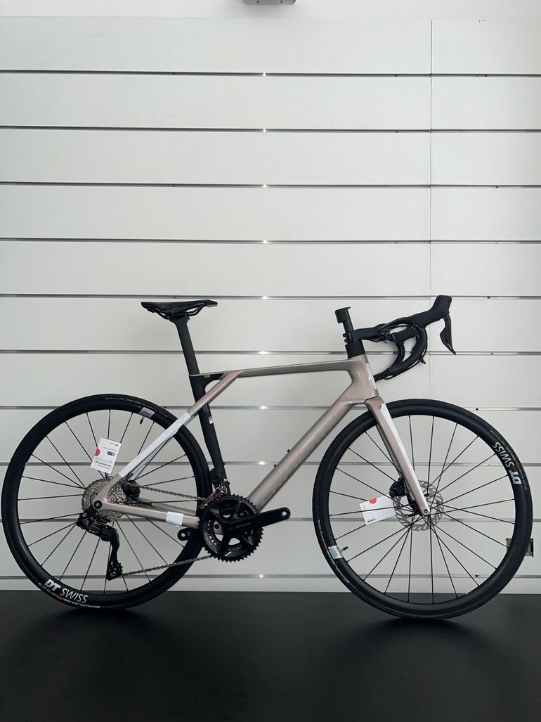 Used Lapierre Xelius DRS 6.0 2027 2027 Road & Gravel, White — image 1 of 5