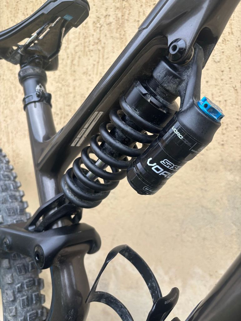 Used Specialized S-Works Stumpjumper 15 2026 2026 Mountainbike, Black, 29, 27.5 — image 5 of 9