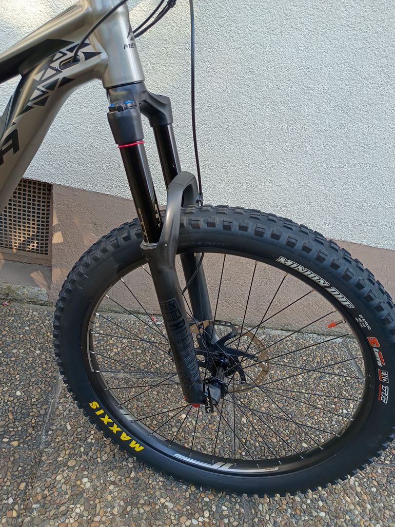 Used Merida eONE-SIXTY 800 2018 2018 Mountainbike, Light Gray, 27.5 — image 5 of 7