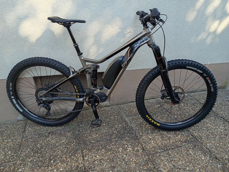 Used Merida eONE-SIXTY 800 2018 2018 Mountainbike, Light Gray, 27.5 — image 1 of 7