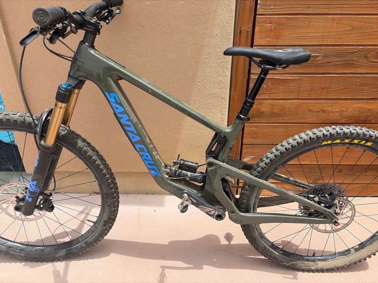 Used Santa Cruz Bronson SRAM Rival eTap AXS 2020 Mountainbike, Green — image 2 of 4