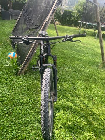 Použité Trek X-Caliber 9 2023 2023 Mountainbike — obrázek 3 z 5