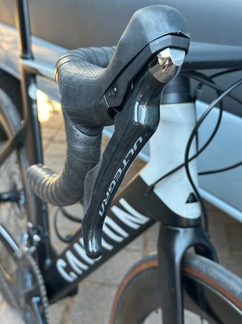 Použité Canyon Aeroad CF SL 8 Disc 2022 2022 Road & Gravel — obrázek 4 z 14