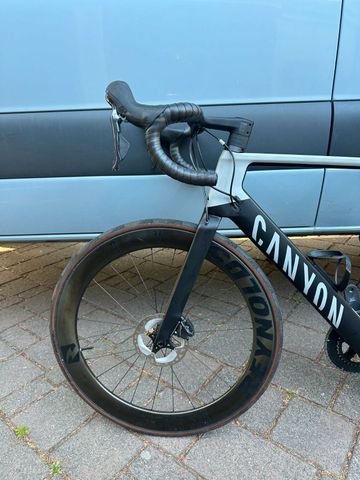 Gebrauchtes Canyon Aeroad CF SL 8 Disc 2022 2022 Road & Gravel, Schwarz — Bild 8 von 14