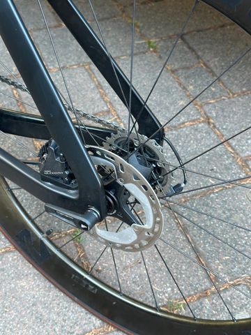 Gebrauchtes Canyon Aeroad CF SL 8 Disc 2022 2022 Road & Gravel, Schwarz — Bild 10 von 14