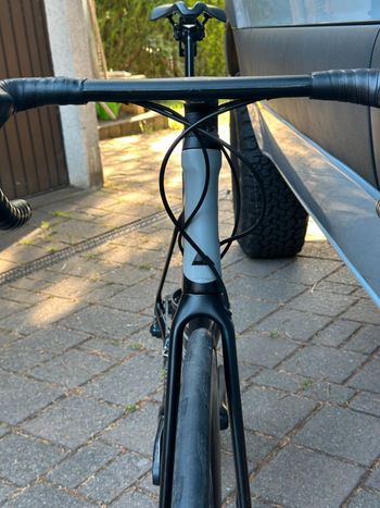 Použité Canyon Aeroad CF SL 8 Disc 2022 2022 Road & Gravel — obrázek 3 z 14