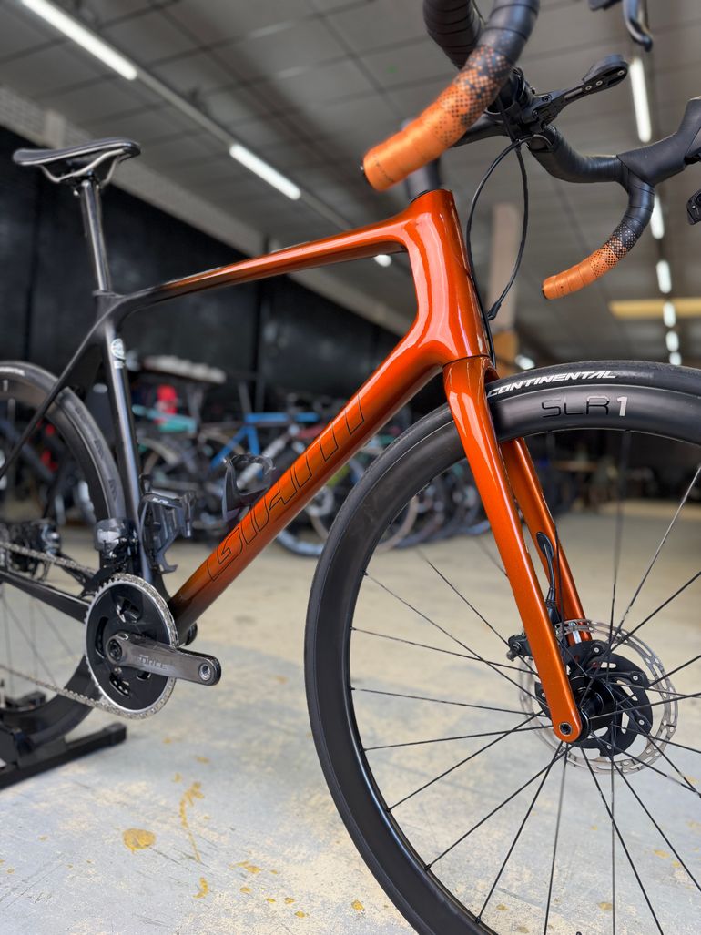 Used Giant TCR Advanced Pro Disc 0 AX 2022 2022 Road & Gravel, Orange — image 2 of 24