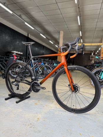 Used Giant TCR Advanced Pro Disc 0 AX 2022 2022 Road & Gravel, Orange — image 4 of 24