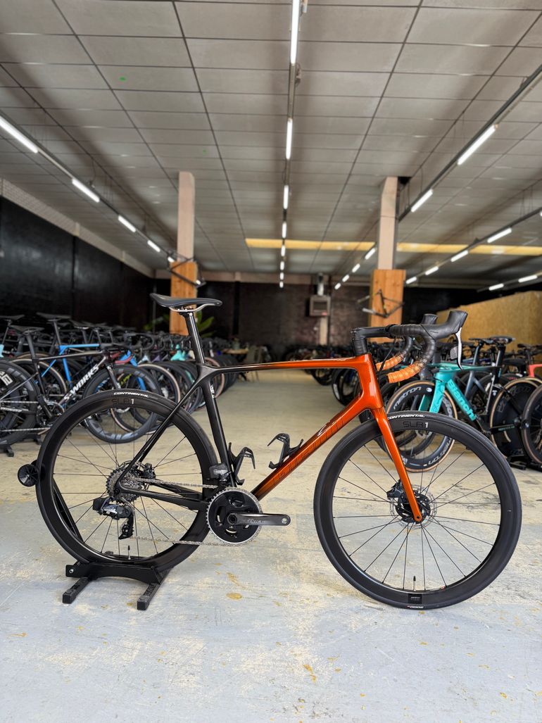 Used Giant TCR Advanced Pro Disc 0 AX 2022 2022 Road & Gravel, Orange — image 1 of 24