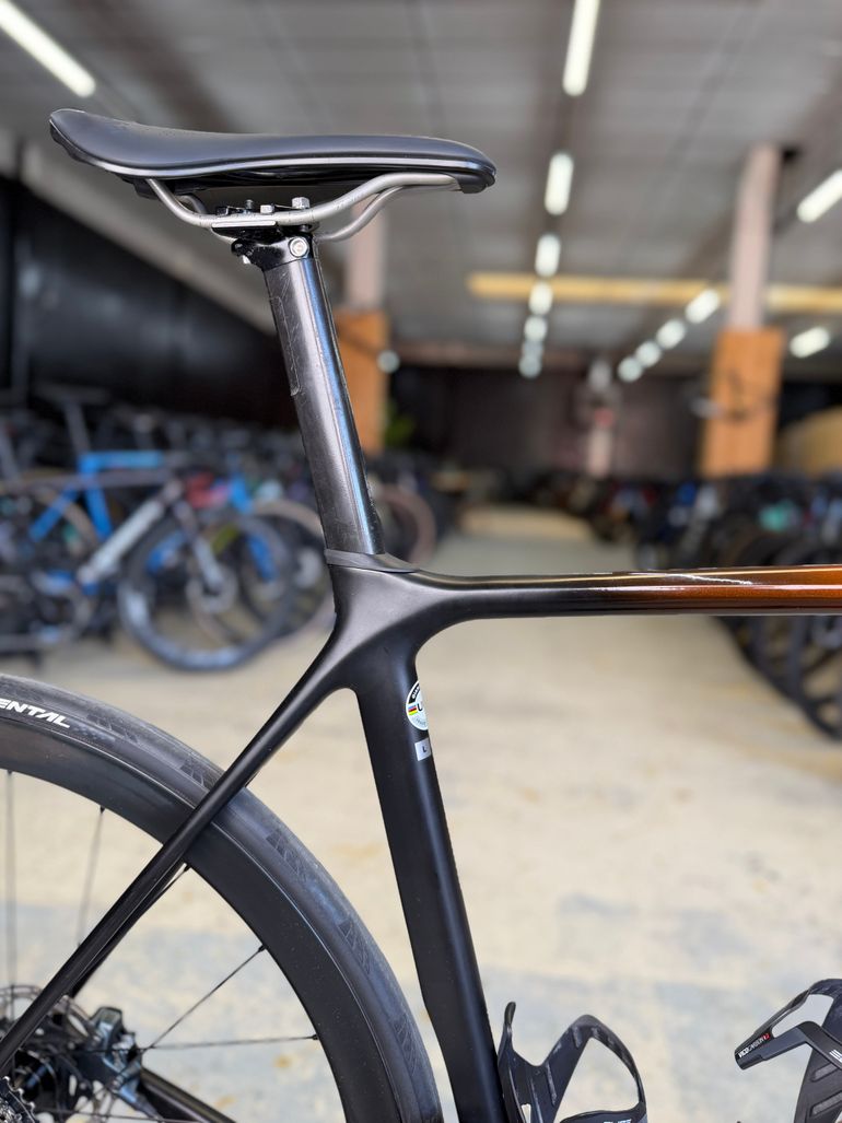 Used Giant TCR Advanced Pro Disc 0 AX 2022 2022 Road & Gravel, Orange — image 10 of 24