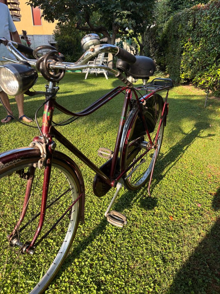 Used Altro Custom Other 1967 Urban, Red — image 2 of 6