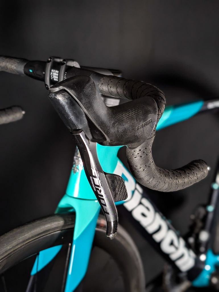 Used Bianchi Oltre XR4 Force ETap AXS 2024 2024 Road & Gravel, Blue — image 18 of 19