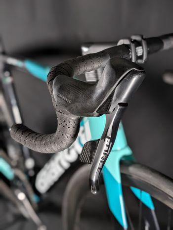 Used Bianchi Oltre XR4 Force ETap AXS 2024 2024 Road & Gravel, Blue — image 19 of 19