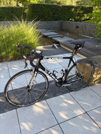 Used Trek Madone 5.2 2011 2011 Road & Gravel, Black — image 7 of 20