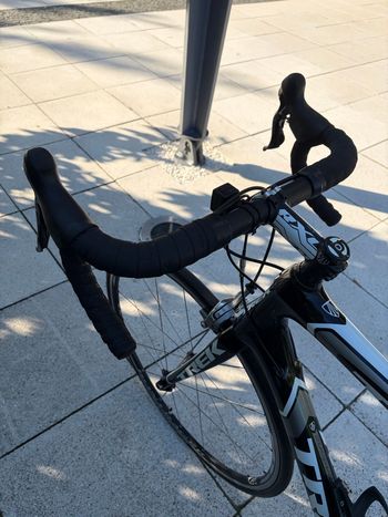 Used Trek Madone 5.2 2011 2011 Road & Gravel, Black — image 13 of 20