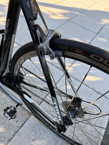 Used Trek Madone 5.2 2011 2011 Road & Gravel, Black — image 11 of 20
