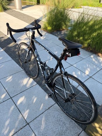 Used Trek Madone 5.2 2011 2011 Road & Gravel, Black — image 6 of 20