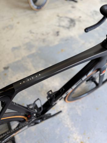 Used Trek Madone SL 6 Gen 8 2025 2025 Road & Gravel, Black — image 12 of 22
