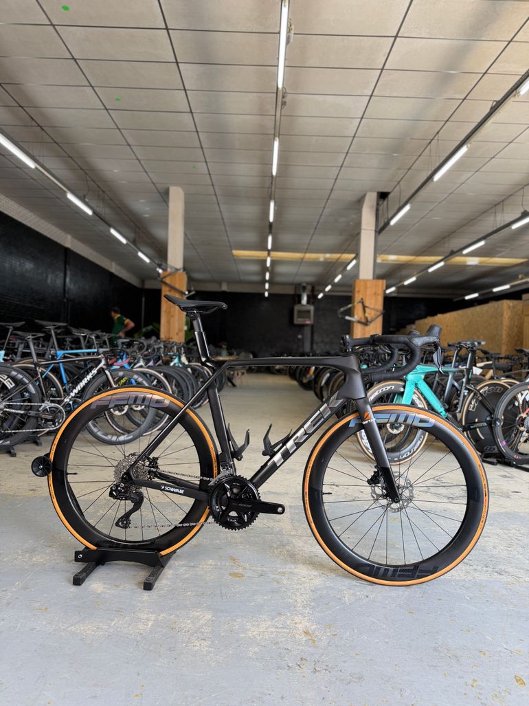 Used Trek Madone SL 6 Gen 8 2025 2025 Road & Gravel, Black — image 1 of 22